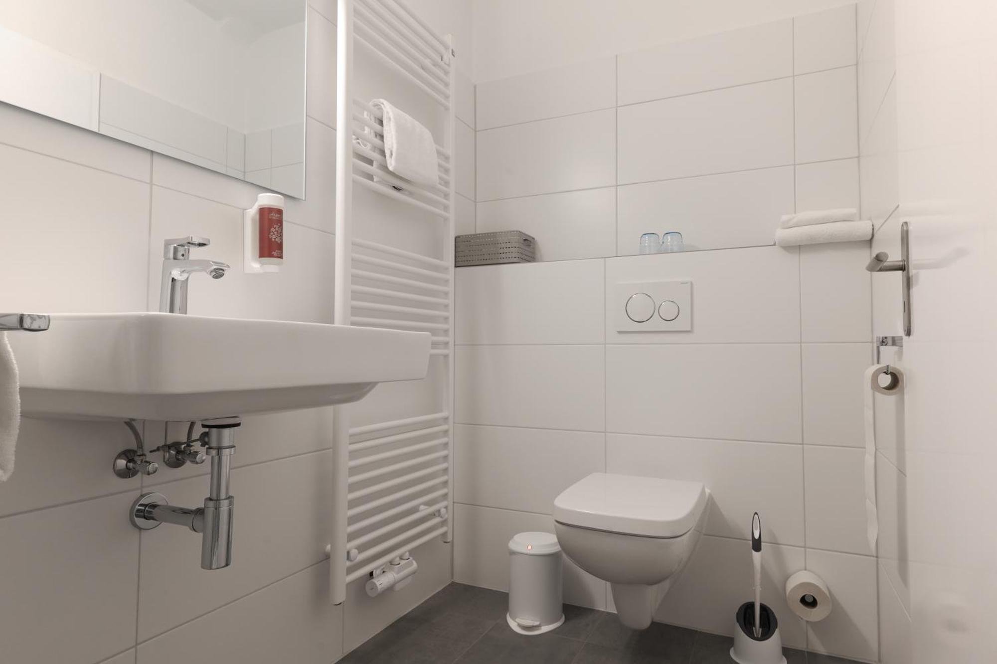 Hotel Kuehl Neumünster Esterno foto