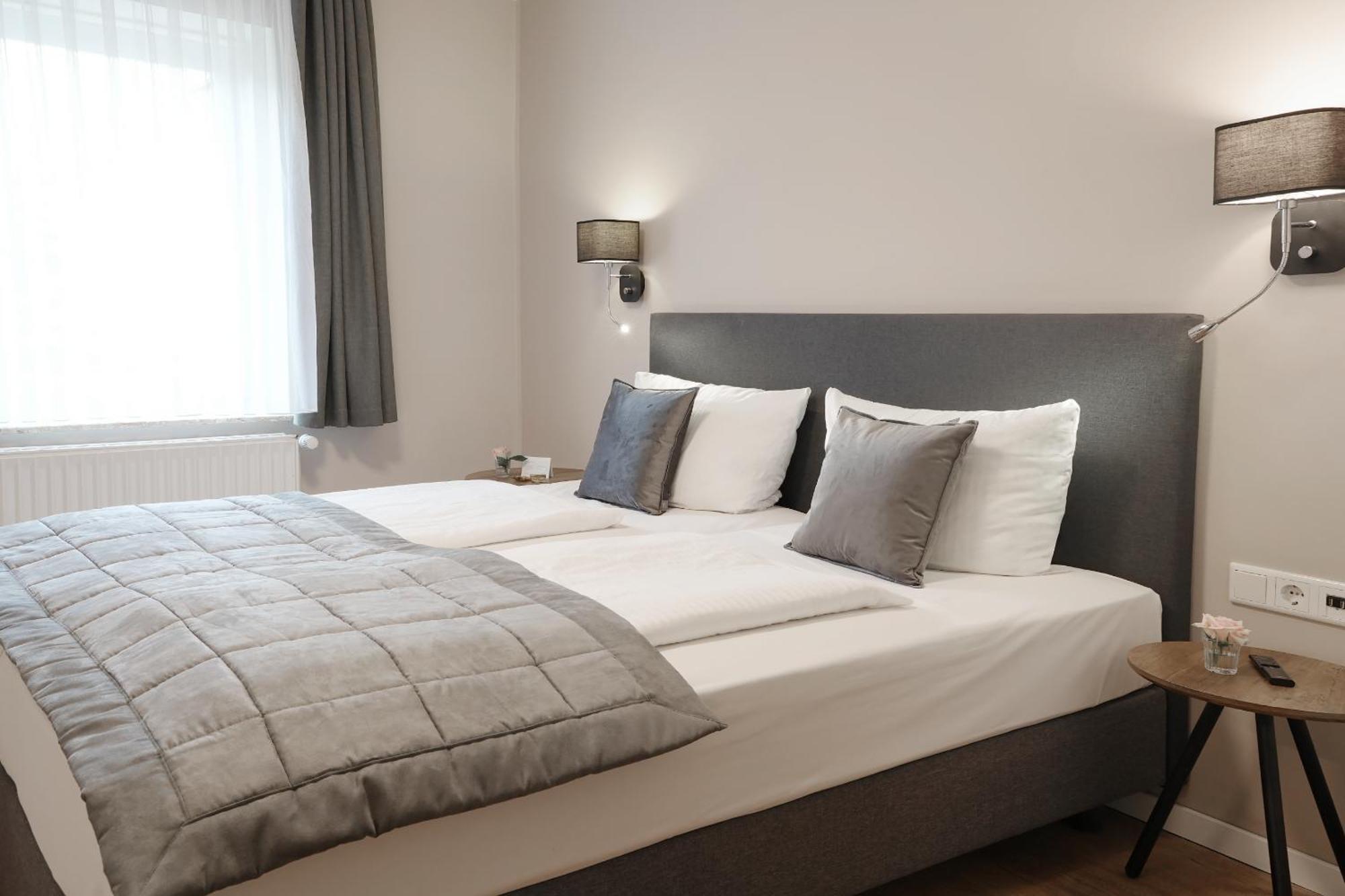 Hotel Kuehl Neumünster Esterno foto