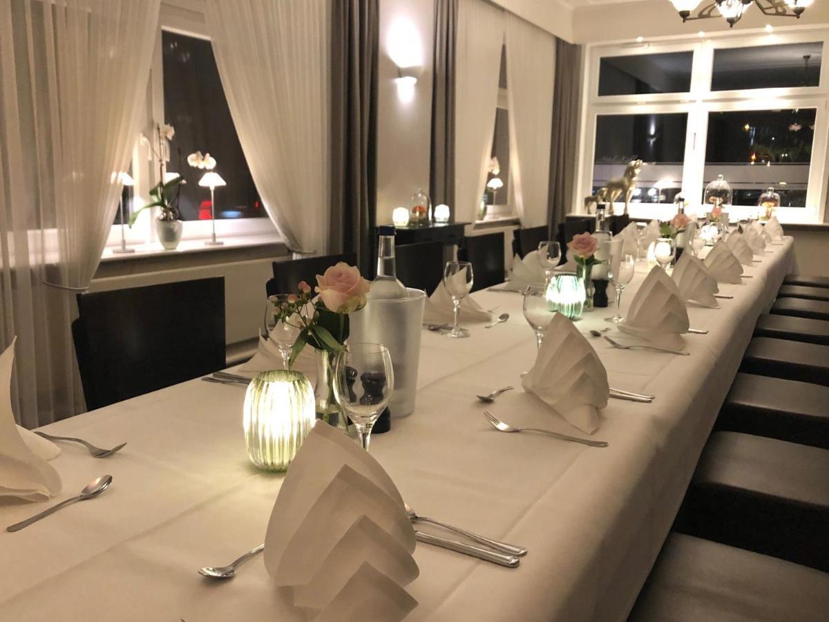 Hotel Kuehl Neumünster Esterno foto